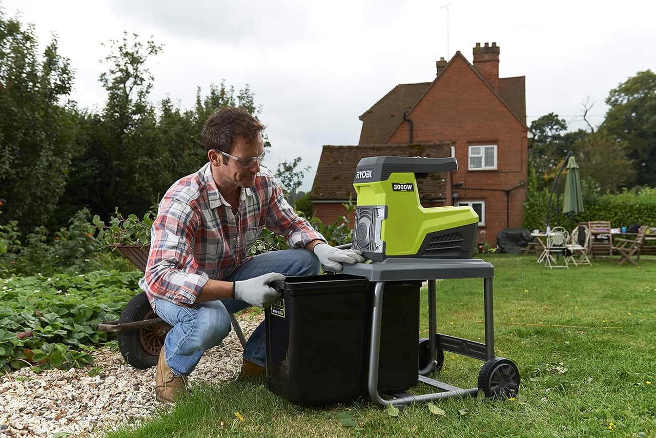 The Ultimate Guide to the Ryobi RSH3045U Silent Impact Shredder Cover
